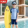 Trajes de baño para niños, para niños medianos y grandes, juveniles, de dos piezas, nuevo modelo 2025, conjunto de natación de secado rápido para niños de secundaria
