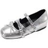 Sapatos Individuais Retro Quadrados Prateados para Mulheres 2026 Novo Estilo de Verão com Saia, Boca Rasa, Aumento Oculto de Altura, Sapatos Mary Jane