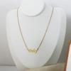 Joia Simples da Moda de Luxo Leve Estilo Frio Design de Letra Inglesa Oca Senso de Design Nicho Titânio Aço Banhado a Ouro Colar