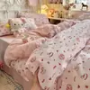 Conjunto de Quatro Peças de Algodão Macio com Estampas Frescas de Coroa Pequena Respirável Suave Roupa de Cama para Estudante Quatro Estações