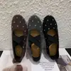 First Encounter Coleção Outono/Inverno 2026 Novas Sapatilhas Mary Janes de Lã Retro Francesas com Tira Cruzada Bolinhas Bico Quadrado Salto Escondido Sapatos Individuais
