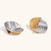 Europa y Estados Unidos venta caliente transfronteriza nicho personalidad simple acero inoxidable chapado en oro de 18 quilates geométrico abanico rayado cruz pendientes