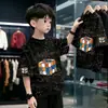 Roupa de Verão Infantil Tendência Street Style 2026 Meninos Algodão Estampado Manga Curta Top Meia Manga