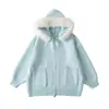 Cardigan de Tricô com Capuz e Gola de Pelo Estilo Preguiçoso Outono Novo Versátil Aconchegante com Efeito Emagrecedor Comprimento Médio Jaqueta Suéter