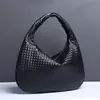 Francês High-end Tecido Bolsa Ombro Axilas Bolsa Portátil Tote Bag All-match Fashion Dumpling Bag Crescent Bag