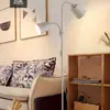 TikTok presenta lámparas de pie para salas de estar, lámparas de dormitorio estilo nórdico, lámparas de pie creativas modernas simples para mesita de noche y lámparas de pie para salas de estar