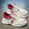 Sapatos Masculinos de Solado Grosso 2026 Nova Primavera Bordados Estampados Tênis Forrest Gump Masculino Versátil para Corrida Antiderrapante Sapatos de Pai