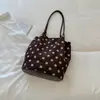 Bolso Tote Retro de Gamuza con Lunares Estilo Coreano para Mujer 2026 Nueva Moda Gran Capacidad para Viajar al Trabajo Bolso de Hombro Único