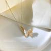 Collar de Mariposa de Jade Blanco Estilo Francés Microincrustación de Circonita Mariposa Cadena de Clavícula de Concha para Mujer Estilo Fresco Dulce Lujo Ligero Sentido de Alta Calidad