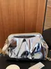 Yuezi 2026 Verano Nuevo Diseño Bolso Nube Dorada para Mujer Bolso Cruzado de Cadena Plisada Bolso de Mano de Moda Tendencia