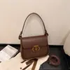 Bolsos de Alta Gama y Elegantes para Mujer 2025 Nuevas Bolsas de Axila de Moda Versátil de un Solo Hombro Cruzada Pequeña Cuadrada