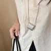 Bolsa tejida medieval cadena larga para suéter nuevo otoño e invierno 2024 nicho único temperamento cadena de cuello de alta gama