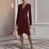 Vestido de Otoño Nuevo de Moda Transfronterizo Europeo y Americano para Mujer en Amazon, Cuello en V Cruzado, Cintura Marcada, Color Sólido, Manga Larga