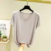 Camiseta base de modal estilo coreano para mulheres, corte solto, plus size, manga curta, adequada para usar em camadas, nova blusa primavera/verão, camiseta lisa, camiseta com decote V