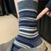 25 Calcetines de Mujer Versátiles Retro de Algodón con Parches de Piel en Bloques de Color Otoño e Invierno Rayados Modernos de Estilo Japonés