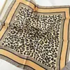 Lenço Quadrado de Alta Qualidade com Estampa Paisley para Mulheres, Lenço de Cintura Estampado da Moda, Lenço Versátil de Poliéster com Estampa de Bolinhas e Leopardo