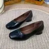 Zapatos de Cuero Suave Estilo Francés Nuevos de Primavera para Mujer, Zapatos Mary Jane de Tacón Bajo, Zapatos de Cuero Versátiles de Boca Baja con Tacón Grueso