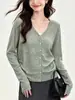 Suéter tejido de lana con puntos de color, cuello en V para principios de otoño, pliegues laterales adelgazantes, mangas largas, se puede usar como prenda interior o cárdigan exterior para mujer, holgado