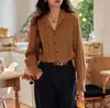 Camisa de manga larga estilo francés con cuello cubano Solightr para mujer, camisa delgada y fluida para primavera y otoño