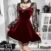 Hy21249 Estilo Oscuro Subcultura Cuello en V Encaje Luna Arco Manga Larga Terciopelo Cintura Entallada Falda Corta para Mujer