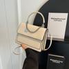Bolsas de Verão para Mulheres 2026 Nova Tendência Versátil Bolsa de Mão Pequena Quadrada Elegante de Alta Qualidade para o Dia a Dia Bolsa Transversal