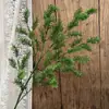 Pico de bambu de galho alto céu estrelado dente-de-leão verde escuro verde claro estilo floresta celebração de casamento decoração marcador de corredor arranjo de flores teto alto material de folha