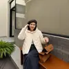 Nueva Chaqueta Ligera de Plumas 2025 para Mujer, Estilo Corto para Figuras Pequeñas, Moderna Este Año, 90% Plumón de Pato Blanco, Abrigo con Capucha en Forma de Corazón