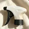 Suministro directo de fábrica del pulverizador "Pistola Overlord", un accesorio de limpieza para cocina con una boquilla resistente a ácidos, álcalis y corrosión, disponible para pedido