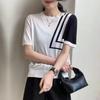 2025 Novo Estilo Coreano Fino Color Block Assimétrico Contrastante Gola Redonda Suéter Tricô Camiseta Camisa Top Pequeno para Mulheres