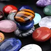 Pedra de sabão de jade cristal de energia pedra de sabão pedra para massagem com óleos essenciais pedra de palma oval pedra para massagem em pontos de acupuntura pedra para compressa quente