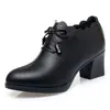 Nuevos Zapatos Planos de Boca Profunda para Mujer 2025 Otoño Zapatos para Madre Zapatos de Mujer con Suela Suave y Tacón Grueso Zapatos de Cuero para Mujer con Lazo y Tacón Medio