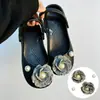 Accesorios para zapatos Croc, piezas para armar tú mismo, flores metálicas tridimensionales de lujo ligero con diamantes y perlas, hebillas de zapato desmontables, decoración de superficie de zapato