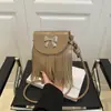 2025 Nuevo Diseño de Moda Borla Diseño Personalizado Gran Capacidad Estilo Hong Kong Bolso Pequeño Cuadrado de Hombro Cruzado para Teléfono Móvil para Mujer
