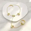 Pulsera de Acero para Dedo con Diseño Floral de Mariposa y Corazón, Pulsera de Acero Simple de Moda, Diseño de Nicho de Lujo Ligero, Transfronteriza de Amazon