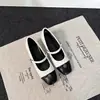 Zapatos Mary Jane de Metal Color Camelia con Bloques de Color que Aumentan la Altura 2026 Nuevos Zapatos de Tacón Grueso Acolchados de Punta Cuadrada Estilo Francés para Mujer