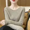 Suéter de punto listo para usar de primera línea para mujer, nuevo estilo otoño e invierno, ajuste ceñido, cuello bajo redondo, capa base para mujer, venta al por mayor