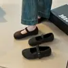 Sapatos Mary Jane Estilo Retro Fofos e Confortáveis Femininos 2026 Outono/Inverno Novo Estilo Calçados de Exterior Mocassins de Corte Baixo com Fivela Única