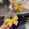 Faixa de Cabelo Amarela Vibrante com Laço Preenchido de Algodão Corda de Cabelo Plissada Listrada Moda Coreana Acessórios de Cabelo Versáteis Nova Faixa de Cabeça 2025
