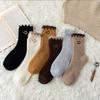 Novas Meias Grossas de Fleece Coral Outono e Inverno Transfronteiriças para Mulheres Meias de Dormir Bordadas com Rosto Sorridente Meias de Lua Meias Peludas para Casa
