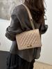 Bolso pequeño popular para mujer de este año 2024 nueva moda blanco bolso cuadrado pequeño primavera y verano explosión cadena hombro bandolera