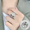 Anillo de fuegos artificiales elegante y exquisito para mujer, lujo ligero, moderno, único, anillo abierto versátil, borde ancho, anillo de moda para el dedo índice de celebridad de internet