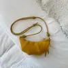 Bolsa de Ombro Croissant de Design de Nicho Coreano Transfronteiriça Nova Casual Retro Transversal Bolsa Bolinho Bolsa para Celular Bolsa Feminina