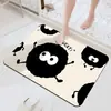 Tapete Fofo de Desenho Animado Bola de Carvão Preto para Banheiro de Terra de Diatomáceas, Absorvente de Água, Secagem Rápida, Antiderrapante, para Entrada de Banheiro, Uso Doméstico, Atacado em Estoque
