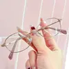 Óculos de Leitura Artísticos Estilo Coreano para Mulheres, Anti-Luz Azul, Aparência Jovem, Armação de Metal Atacado, Armação Pequena, Óculos para Presbiopia Ultra-Claros