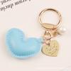 Nuevo Colgante Llavero Corazón de Cuero Aleación Creativo Colorido Corazón de Durazno Perla Accesorios Pequeña Decoración de Bolso Fresca