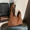 Elegante bolso tote tejido 2026 nuevo bolso de moda para mujer, vintage versátil de gran capacidad para el hombro