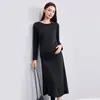 Pupu Apparel ofrece ropa de maternidad de alta calidad, incluyendo nuevos estilos de primavera y otoño, vestidos de maternidad versátiles y ajustados, y vestidos de longitud media adecuados para el embarazo