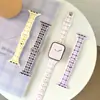 Correa de Reloj de Silicona con Estampado de Cuadros en Forma de Cintura Pequeña, Adecuada para Apple Watch Generaciones 1-12/Ultra3/Se3
