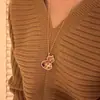 Pendente da Sorte Flor de Corindo Vermelho Estilo Chinês Novo Chinês Vazado Flor de Diamante Colorido Pássaro Magpie Ameixa Cuia Colar para Mulheres