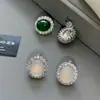 Aretes de Hielo de Diamante Blanco Natural y Calcedonia Verde para Mujer Lujo Accesible Nicho Gama Alta Nuevos Aretes y Pendientes 2025